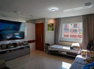 Casa · 200m² · 3 Quartos · 5 Vagas · Sobrado de 2 andares com 3 suítes, 5 vagas e 200 m² na Vila Pires – Santo André