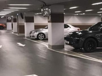 Comercial · 600m² · Estacionamento Seco na Santa Efigênia em São Paulo