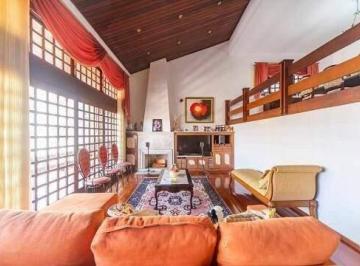 Casa · 500m² · 4 Quartos · 4 Vagas · Sobrado Residencial de 4 Quartos com 2 Suítes, 4 Vagas em Campestre, Santo André – Financiamento Ace