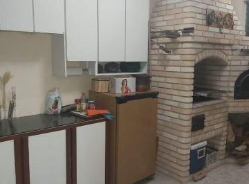 Casa · 220m² · 3 Quartos · 3 Vagas · Sobrado Residencial em Vila Scarpelli, Santo André (3 Dormitórios, 2 Suítes)