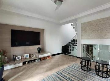 Casa · 210m² · 3 Quartos · 3 Vagas · Sobrado Residencial de 3 suítes com 3 vagas à venda em Vila Alpina, Santo André