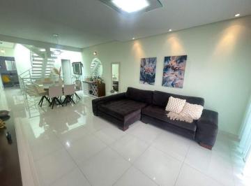 Casa · 185m² · 3 Quartos · 3 Vagas · Sobrado à venda no Vila Bastos, Santo André | 3 quartos, 2 suítes, 3 vagas