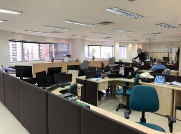 Comercial · 212m² · 4 Vagas · Conjunto Comercial no Jardim (Santo André) – 212 m², 4 Salas, 4 Vagas, Ocupado e com Financiamento