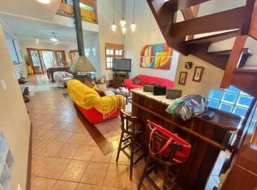 Casa · 339m² · 3 Quartos · 5 Vagas · Sobrado Residencial à Venda no Campestre, Santo André – 3 suítes, 5 vagas e 338,82 m²