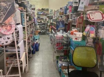 Comercial · 250m² · Loja comercial mobiliada com 250 m² no Centro de Santo André – vista para o mar