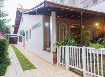 Casa · 200m² · 3 Quartos · 6 Vagas · Casa ampla à venda em Santo André - Vila São Pedro, 3 quartos, 1 suíte, 6 vagas