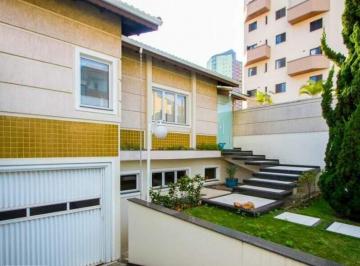 Casa · 406m² · 4 Quartos · 6 Vagas · Sobrado Residencial com 4 Quartos, 6 Vagas e Piscina em Parque das Nações, Santo André – Aceita Fina