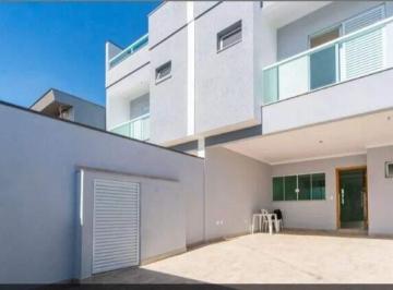 Casa · 190m² · 3 Quartos · 4 Vagas · Sobrado Residencial com 3 Suítes, 4 Vagas e Varanda — Vila Scarpelli, Santo André