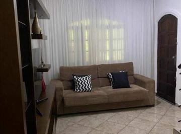 Casa · 250m² · 3 Quartos · 4 Vagas · Sobrado residencial à venda em Parque Marajoara, Santo André – 3 dormitórios + 1 suíte, 4 vagas