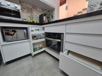 Casa · 172m² · 2 Quartos · 2 Vagas · Casa à Venda em Vila Assunção, Santo André – 2 Quartos, 2 Vagas, Financiamento
