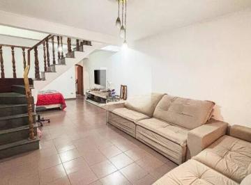 Casa · 200m² · 3 Quartos · 2 Vagas · Sobrado Residencial em Santo André – Vila Camilópolis, 3 quartos, 2 vagas, aceita financiamento
