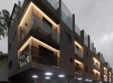 Casa · 168m² · 3 Quartos · 3 Vagas · Sobrado em Condomínio em frente ao Parque Celso Daniel com 3 Dormitórios, Piscina Privativa e Churra
