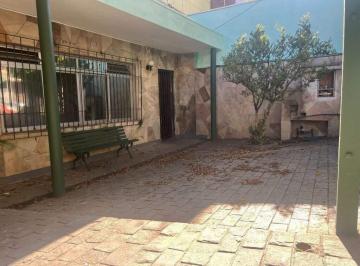 Casa · 300m² · 3 Quartos · 2 Vagas · Casa residencial à venda na Vila Bastos, Santo André — 3 quartos, 2 vagas, aceita financiamento