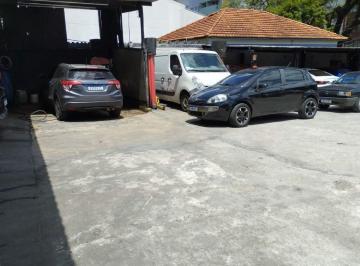 Comercial · 600m² · 1 Vaga · Estacionamento com Lava Rápido na Vila Gilda em Santo André