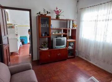 Casa · 78m² · 1 Quarto · 1 Vaga · Casa à venda em Jardim Bela Vista (Santo André) – 78 m², 1 quarto, vaga de garagem