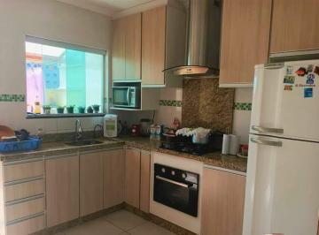 Casa · 77m² · 2 Quartos · 2 Vagas · Sobrado à venda no Parque Oratório, Santo André — 2 suítes, 2 vagas, aceita permuta