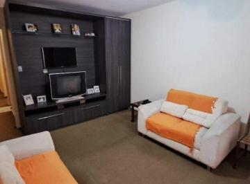 Casa · 195m² · 3 Quartos · 2 Vagas · Sobrado de 3 dormitórios com suíte em Santa Maria, Santo André – Financia e aceita permuta