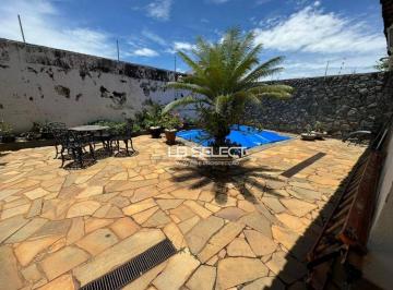 05d287a193a2928f3f7fd8462227395110e40b36 · Casa com 4 dormitórios à venda, 240 m² por R$ 850.000,00 - Brasil - Uberlândia/MG