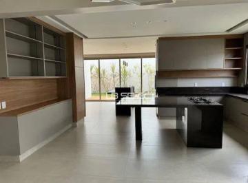 4651c4116c321afbb0cc25e2796c7090126eeb23 · Casa no Condomínio Alphaville I com quatro quartos, três suítes e área gourmet completa.