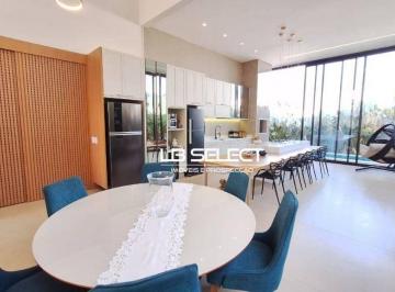 2a1c8af1088b510a28df50c1a5b12430e0d52063 · Casa no Condomínio Alphaville II com quatro suítes e área gourmet.