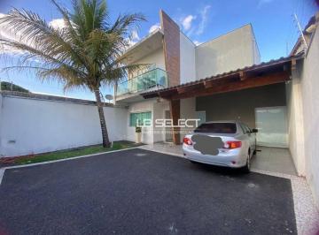 4bed37573e5eb83c68a2550295f8f0b18a901222 · Casa com 3 dormitórios à venda, 270 m² por R$ 1.400.000,00 - Brasil - Uberlândia/MG