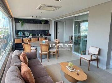 8d30d7119b42e270a657338198619971c186dacd · Apartamento no bairro Morada da Colina com três suítes e ampla área gourmet.