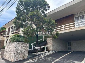 0f8e2704f4031f1a96fcd4b44395e883de33b09e · Casa com 8 dormitórios à venda, 531 m² por R$ 1.700.000,00 - General Osório - Uberlândia/MG
