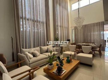 2ec2aaf420d892cc7751b030a35ef898d70e0c6b · Casa no Condomínio Varandas Sul com quatro suítes e área gourmet completa.