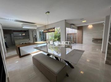 3a332f6b06f8f017b3d445e63dec8eb01463110e · Casa no Condomínio Village paradiso com três suítes e varanda gourmet.