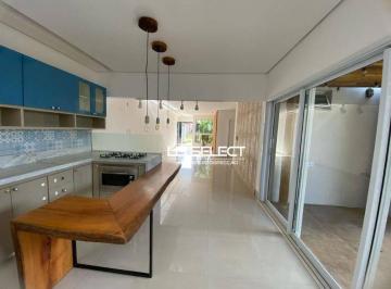 a7d231ad2fa8d4f3045ffed5b01b62d3775aed40 · Casa no Condomínio Manhattan com três quartos, uma suíte e área gourmet.