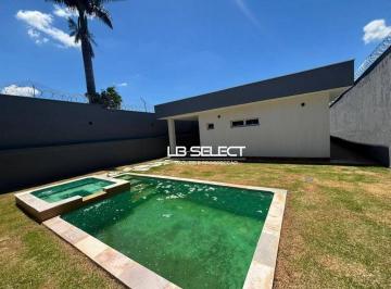 ac3ee19c599eef8fe2a0d67682040baa5174ecd3 · Casa térrea no bairro Cidade Jardim com três suítes e ampla varanda gourmet.