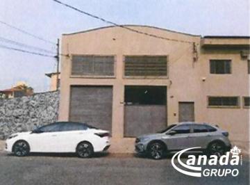 Comercial · 303m² · 3 Quartos · 2 Vagas · Comercial - Presidente Altino