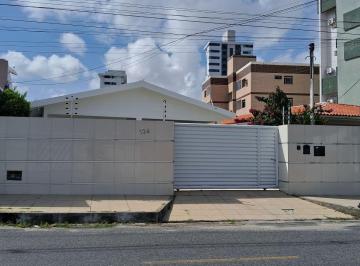 Casa de 3 quartos, João Pessoa · Casa a venda no Bancários, 3 quartos, 2 suites, dce, terraço, localização privilegiada.