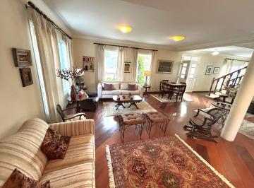 Casa · 310m² · 4 Quartos · 4 Vagas · Sobrado com 310m², 4 dormitórios, 3 suítes e piscina