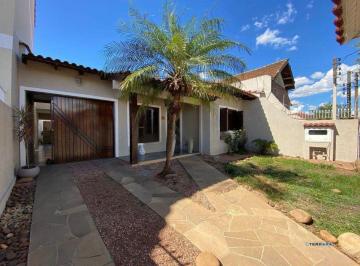 Casa · 330m² · 2 Quartos · 4 Vagas · Casa de 330m² com 2 Quartos, piscina e 4 vagas de garagem em Canoas.