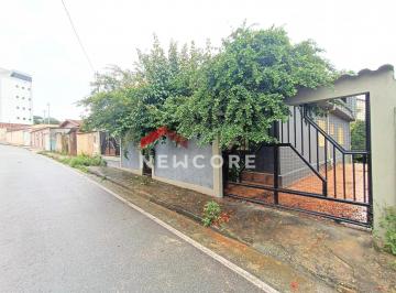 Casa de 4 quartos, Caeté · Casa em Rua Nossa Senhora Aparecida - Santo Antônio - Caeté/MG