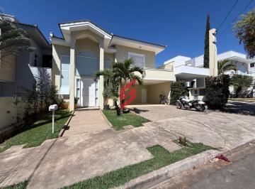 Casa · 269m² · 3 Quartos · 4 Vagas · Excelente Sobrado à Venda – Condomínio Residencial Aldeia da Mata