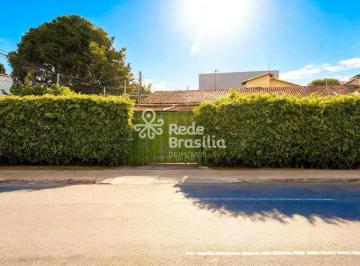 Casa · 210m² · 4 Quartos · 5 Vagas · VILA PLANALTO EXCELENTE OPORTUNIDADE PARA INVESTIDORES!