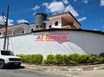 Casa · 242m² · 3 Quartos · 4 Vagas · Belo sobrado a venda 3 quartos, 3 suites, 4 vagas Cidade Soimco/Guarulhos