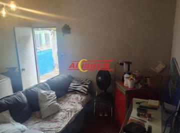 Casa · 215m² · 4 Quartos · 4 Vagas · IMÓVEL COM ALTO POTENCIAL DE RENDA IDEAL PARA INVESTIDOR