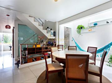 Casa · 132m² · 2 Quartos · 2 Vagas · Panamby - 2 suítes e 2 vagas