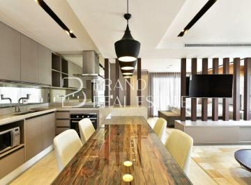 Apartamento · 102m² · 1 Quarto · 2 Vagas · Apartamento com 102m², 1 quarto sendo 1 suíte para alugar no bairro Vila Nova Conceição.