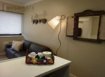 Apartamento · 34m² · 1 Vaga · FLAT REFORMADO PARA LOCAÇÃO NO ITAIM THE CAPITAL!