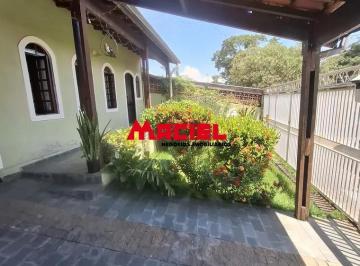 Casa · 150m² · 3 Quartos · 2 Vagas · CASA TÉRREA COM SOLÁRIO NO VISTA VERDE - RUA TRANQUILA