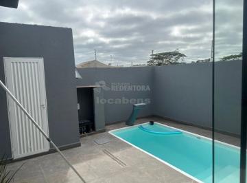 Casa · 200m² · 3 Quartos · 2 Vagas · Parque Maria Serantes - Casa com 3 dorms, sendo 1 suite, piscina- churrasqueira, área gourmet
