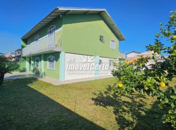 Casa · 210m² · 4 Quartos · 3 Vagas · Sobrado de 210 m² com amplo terreno 4 dormitórios