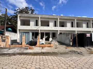 Casa · 111m² · 3 Quartos · 2 Vagas · Sobrado Geminado 3 Suítes no Centro de Pirabeiraba