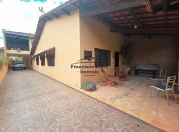 Casa · 244m² · 3 Quartos · 5 Vagas · Casa à venda no bairro Pedrinha - Guaratinguetá/SP