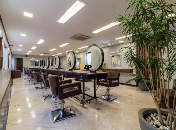 Comercial · 736m² · 3 Vagas · Prédio Comercial para aluguel em Pinheiros: 6 Salas, 10 Banheiros, 3 Vagas de Garagem, 736m² de Área