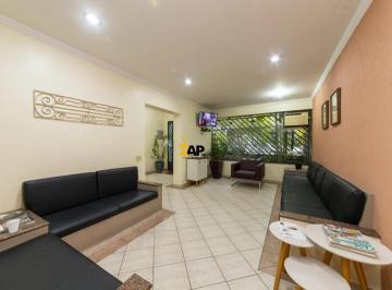Comercial · 140m² · Casa comercial para locação na Chácara Santo Antônio: 4 salas, 2 banheiros, 140m² de área.